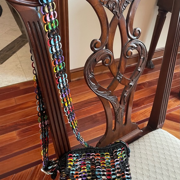Host Pick! 🎊 Pop tab purse! Beautifully handcrafted crafted Brazilian purse! - Picture 2 of 11